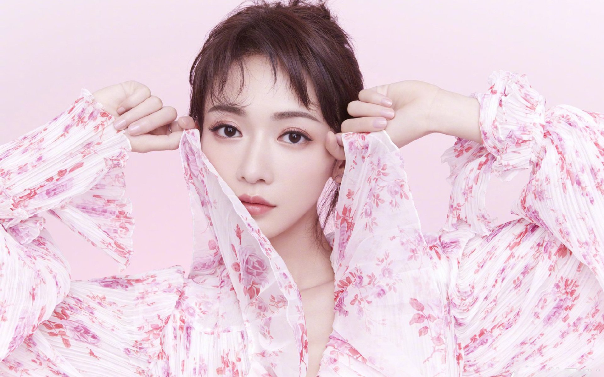 体育明星推出公益纪录片记录家乡发展，体育类的纪录片