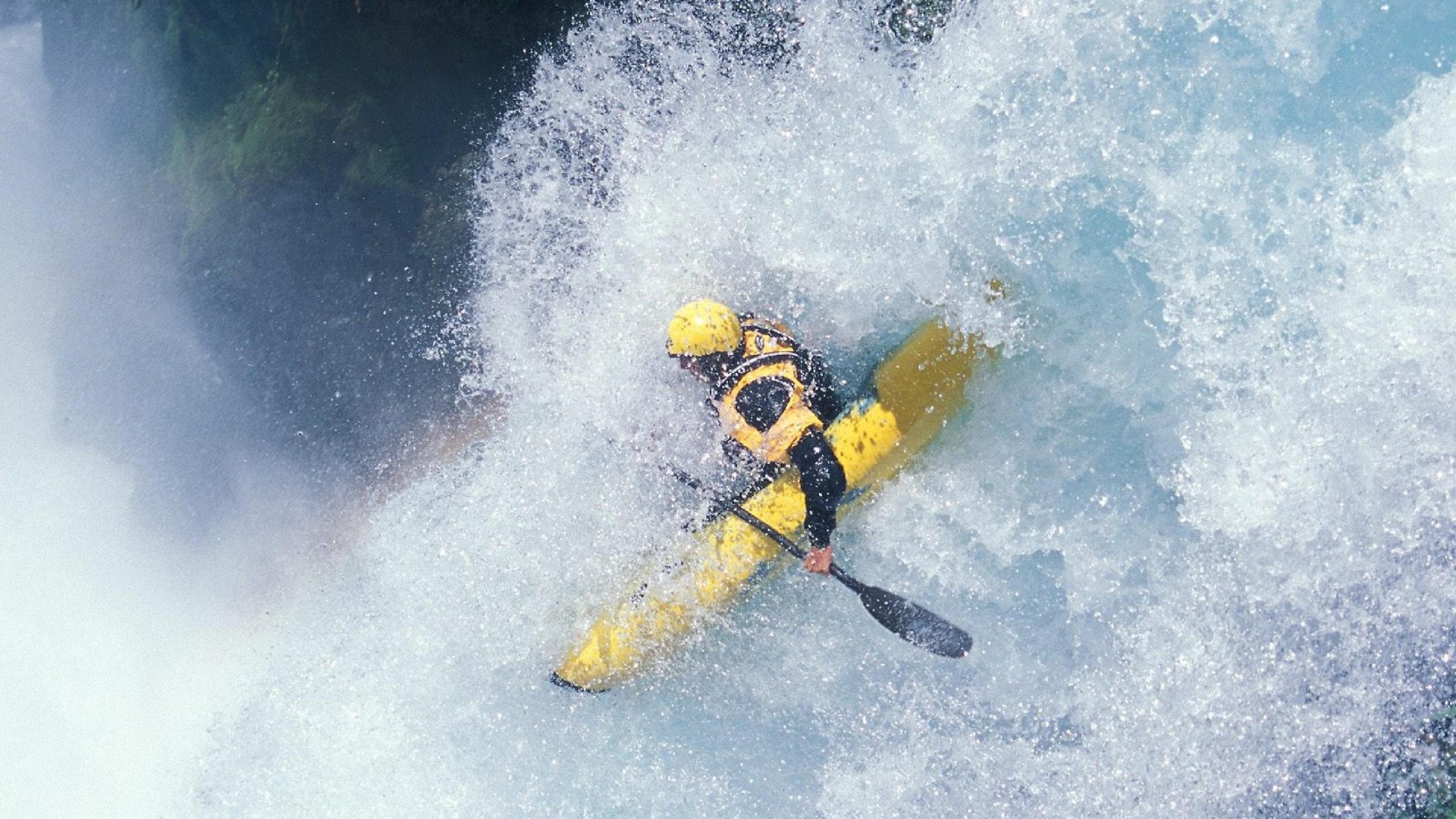 开云体育平台-传切战术谁掌控全局，传切战术配合指的是行进间运球将球传至篮下接球人